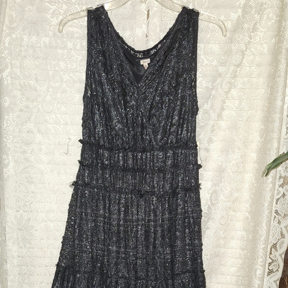 Reba Shimmering Black Sleeveless Midi Dress